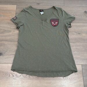 HARLEY DAVIDSON Army Green V Neck Raw Hem Short Sleeve‎ T-Shirt Top Size Large